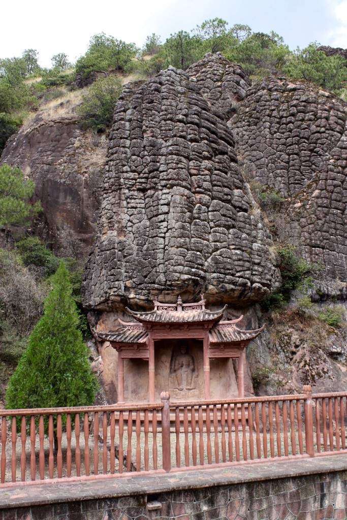 buddha niche